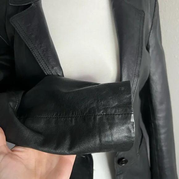 Reiss vintage elegant black leather coat with button front size XSmall - Picture 3 of 14